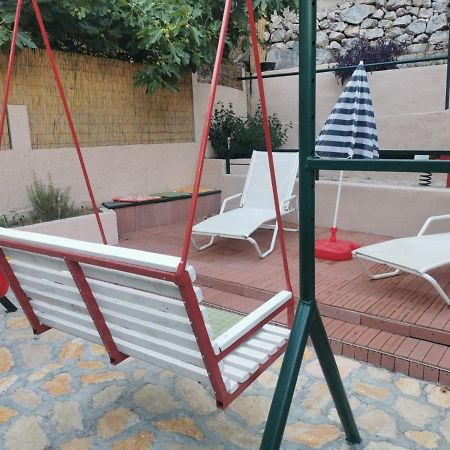 Big And Spacious Apartment In The Heart Of Omis Luaran gambar