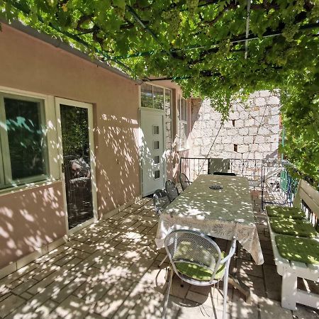 Big And Spacious Apartment In The Heart Of Omis Luaran gambar