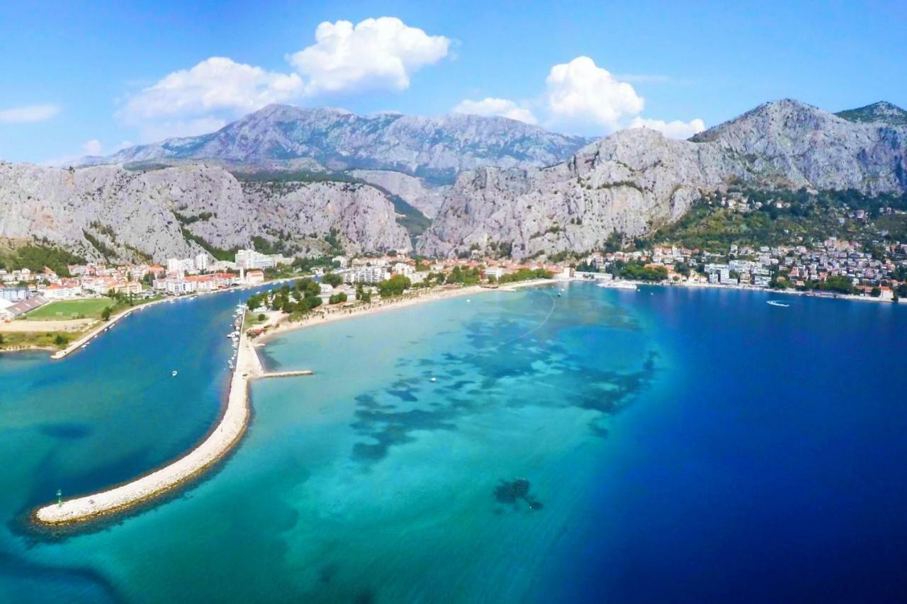 Big And Spacious Apartment In The Heart Of Omis Luaran gambar
